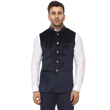 Veera Paridhaan Plain Chinese Collar Sleeveless Velvet Nehru Jacket