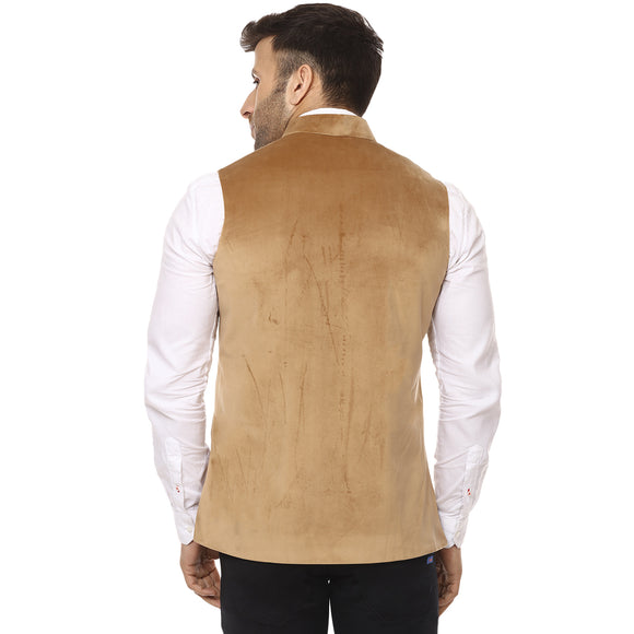 Veera Paridhaan Plain Chinese Collar Sleeveless Velvet Nehru Jacket